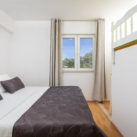 Apartament Kleri *